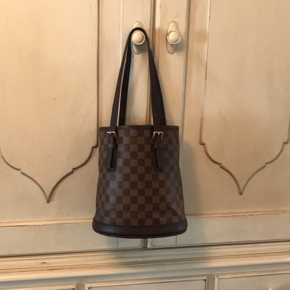 Louis Vuitton Handbags - 🎁Retired LV Check Bucket Bag🎁